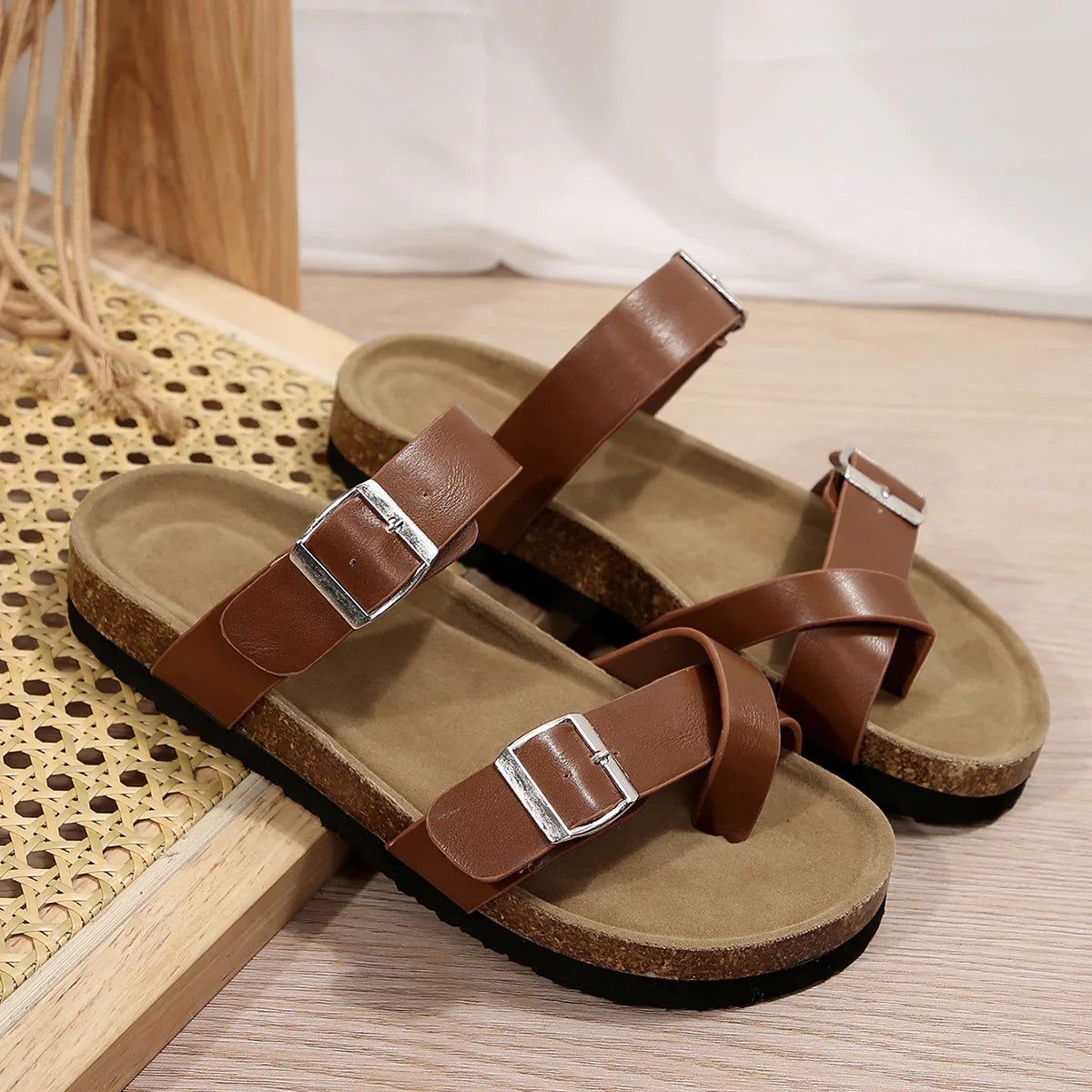 New Fashion Women's Sandals Summer Cork Clogs Sandals Classic Women Mules Soft Suede Beach Slides With Adjustable Buckle
