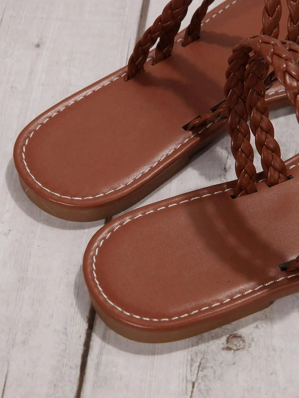 Women's Sandals Flat Sandals Fashion Soft-soled Sandals New Non-slip Sandals for Summer Light casual shoes 2026