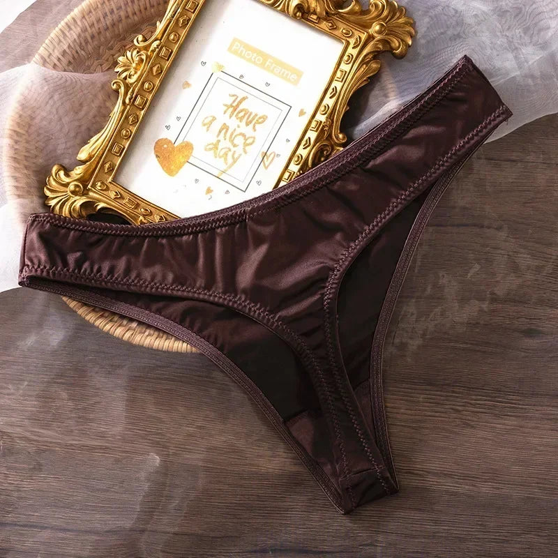 Ice Silk Panties Women Lingerie Underwear Low Waist Seamless Quick-drying Skin-friendly Breathable Briefs Women Intimates Brief